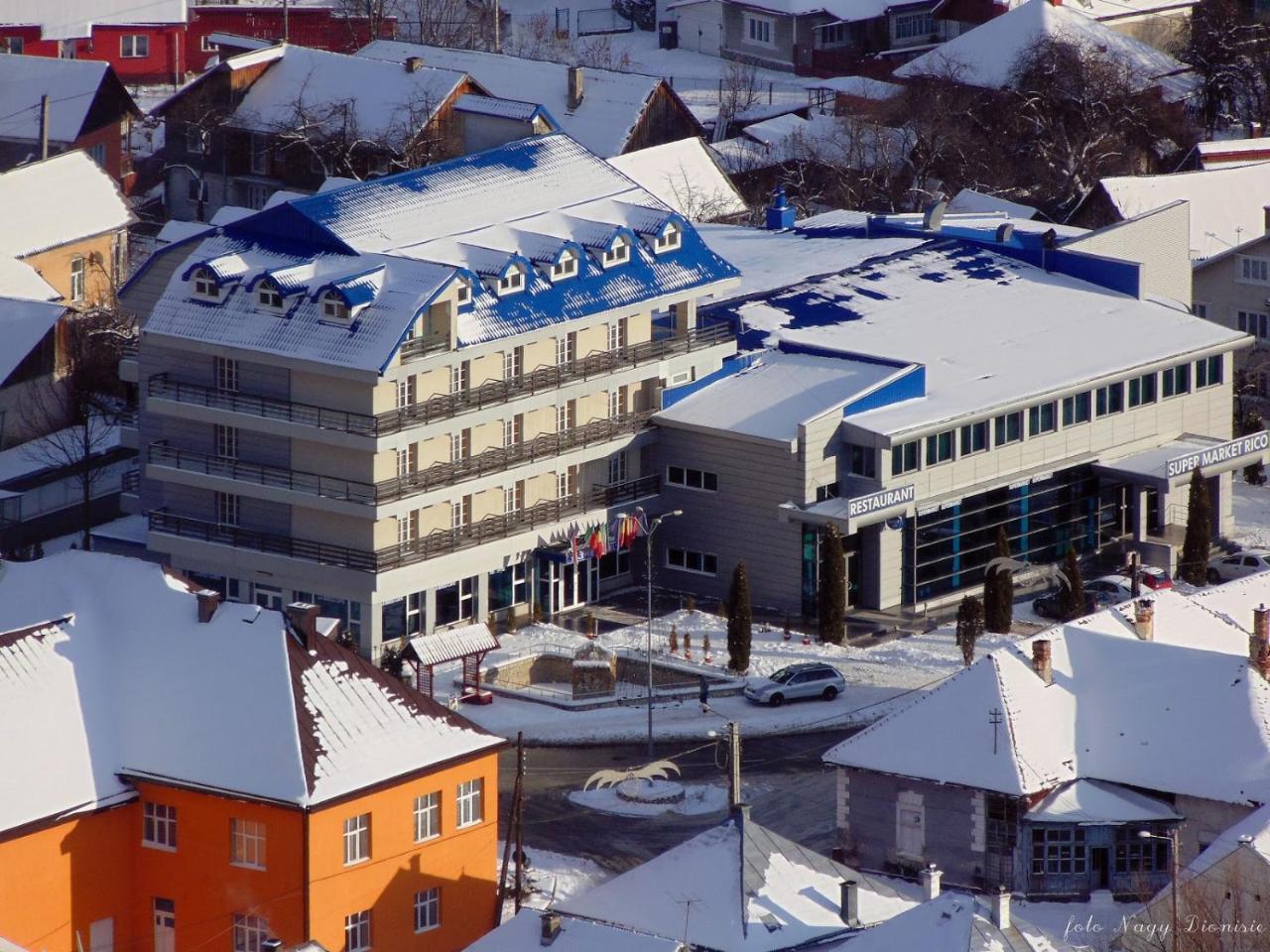 Hotel Ineul Rodna Buitenkant foto